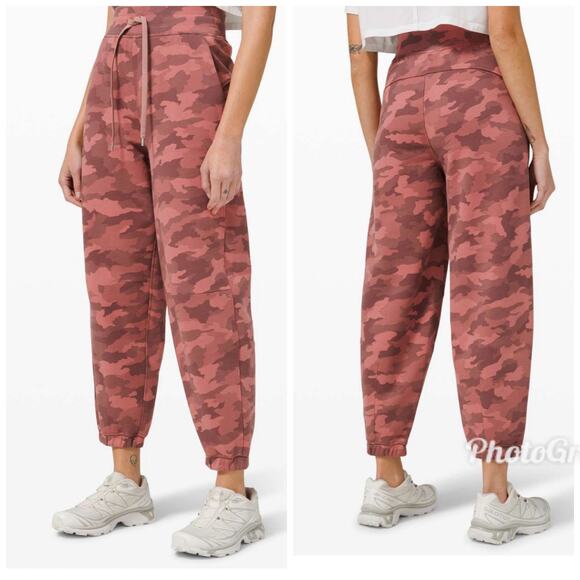 Lululemon Relaxed Fit French Terry Jogger Heritage 365 Camo Brier Rose Size 2 - Picture 1 of 7